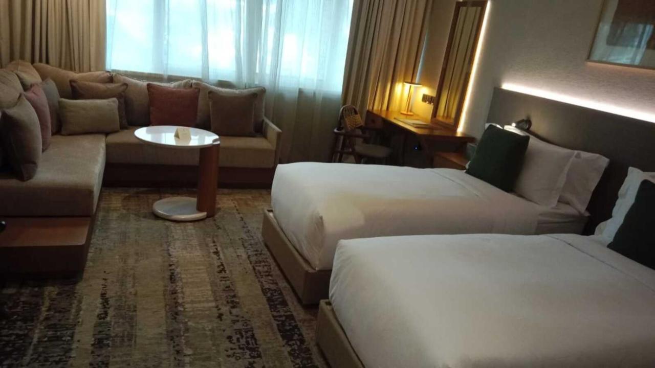 Erth Abu Dhabi Hotel Εξωτερικό φωτογραφία